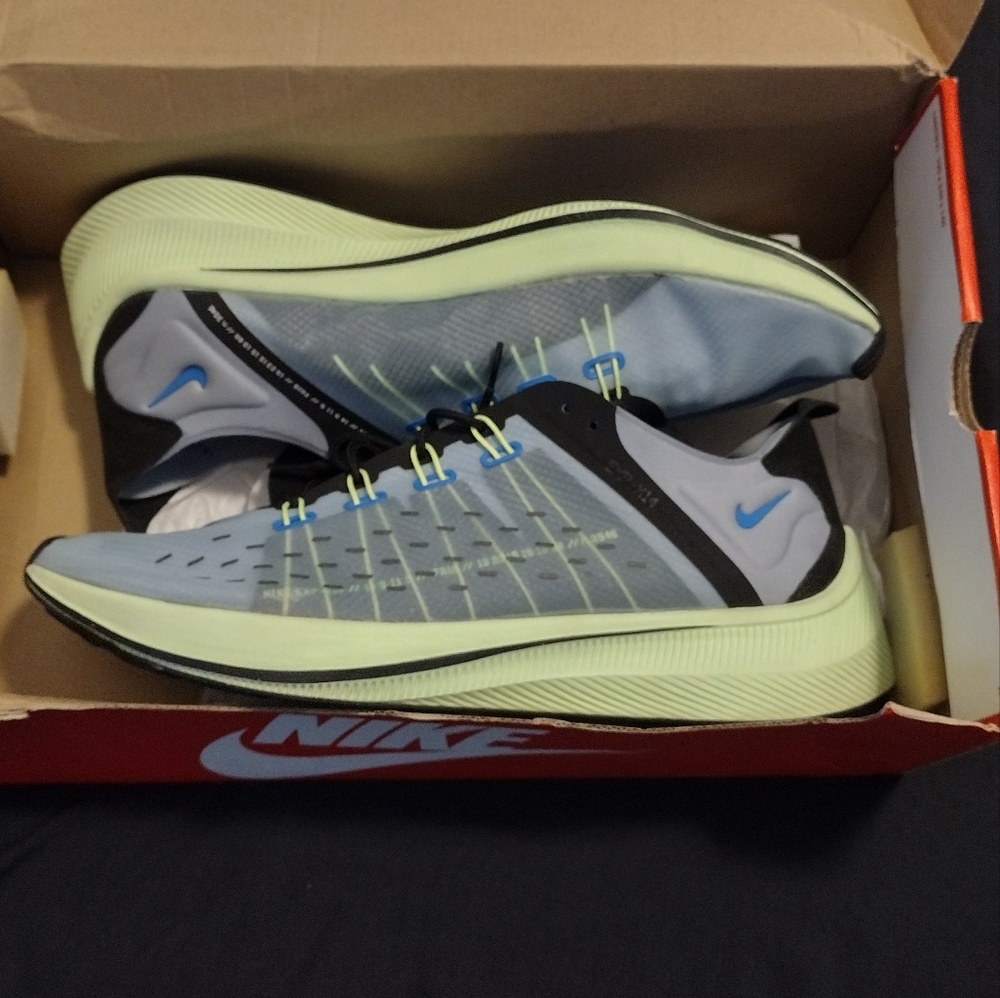 Nike exp x14